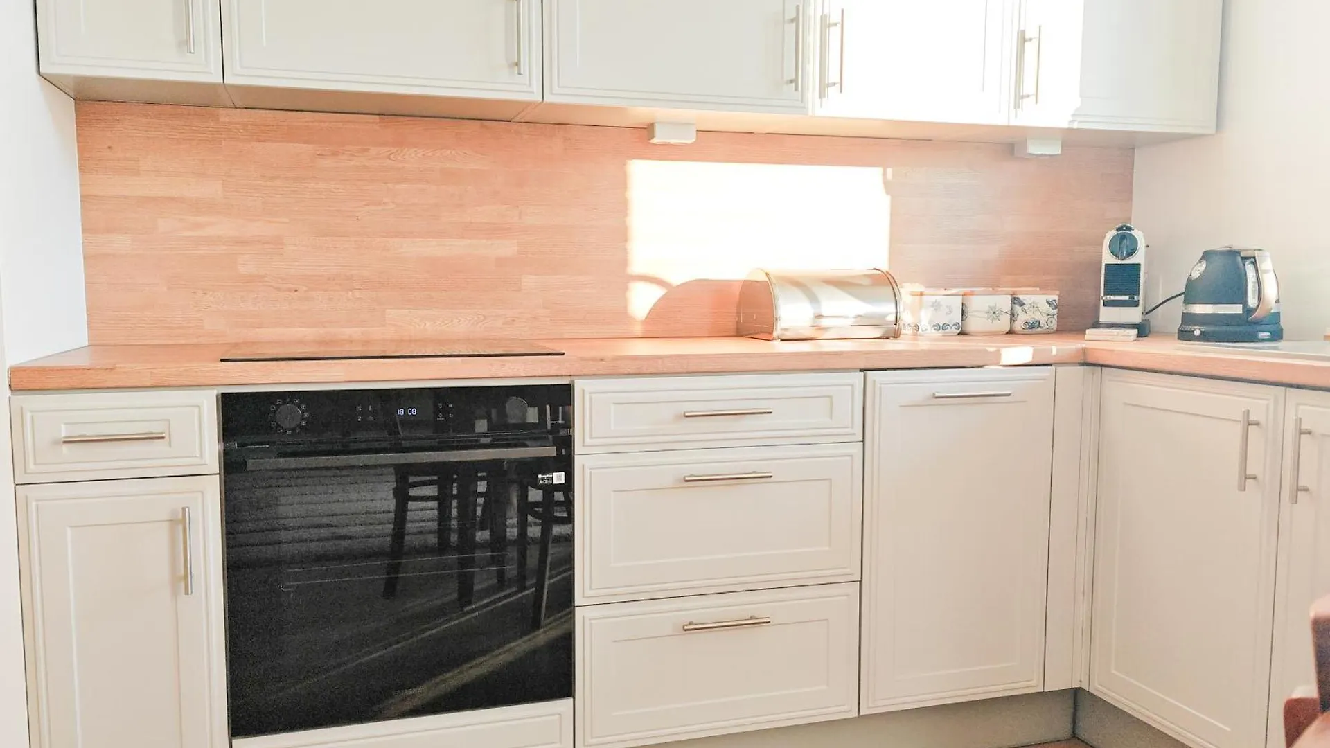 Flh Harmony Suite Warszawa 0*,
