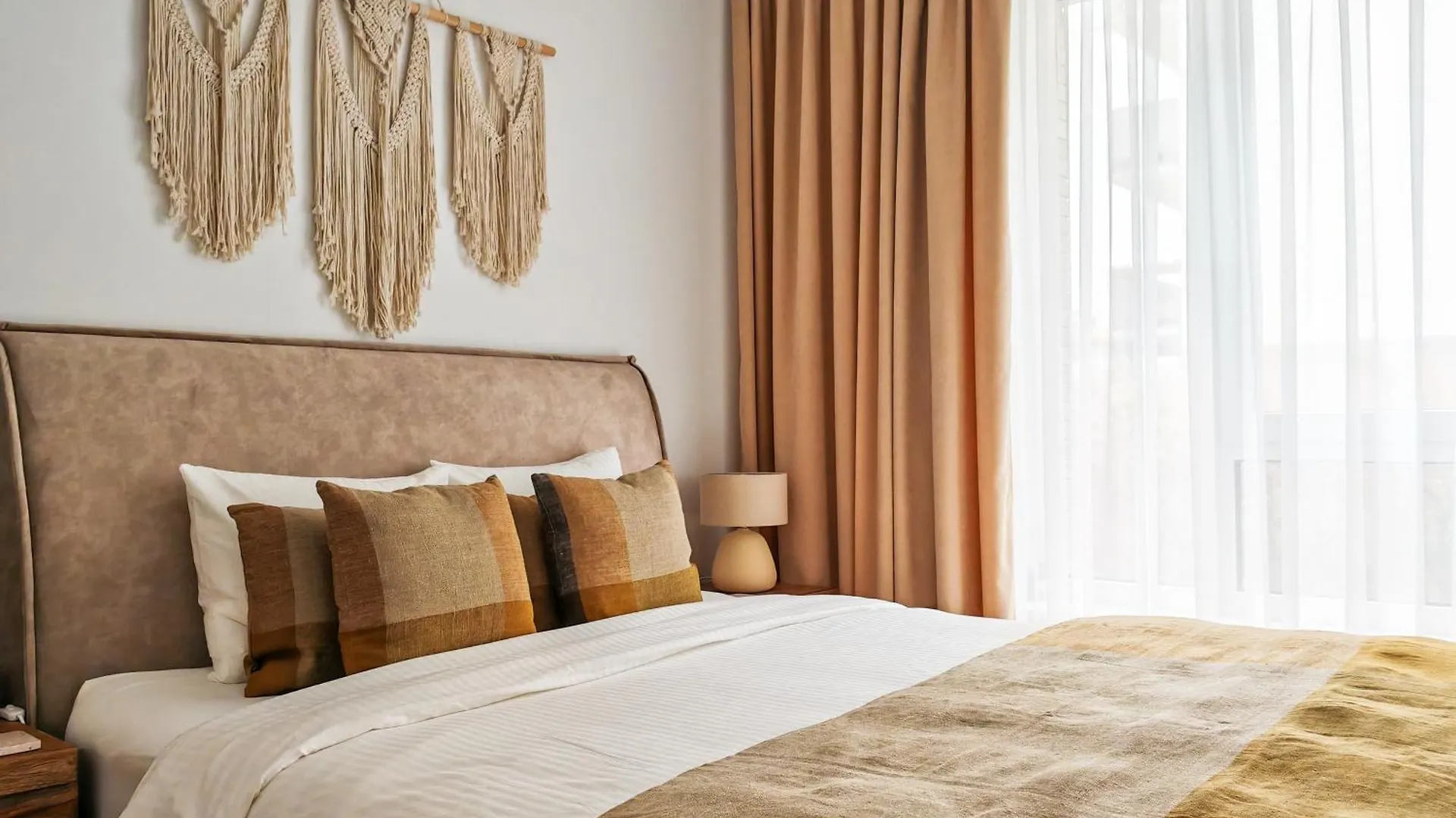 Flh Harmony Suite Warszawa