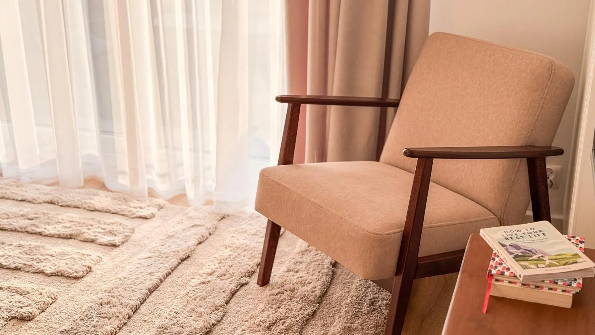 Flh Harmony Suite Warszawa